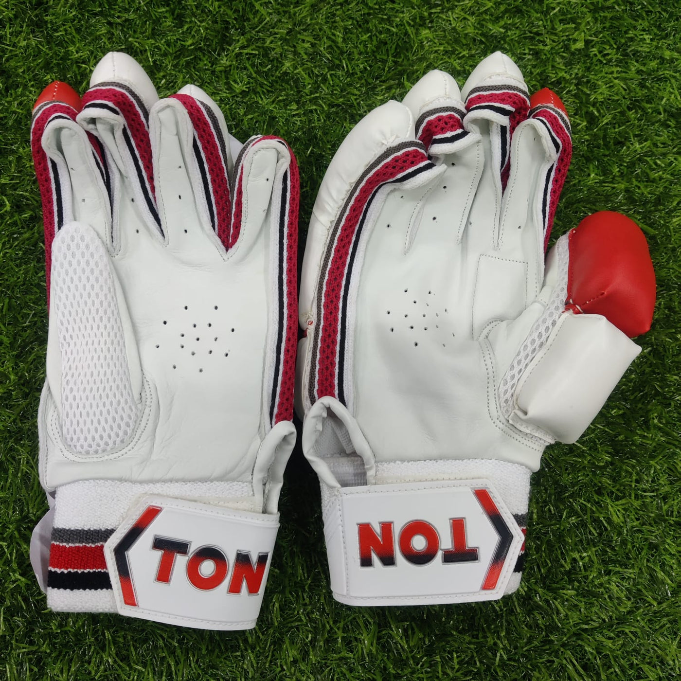 BATTING GLOVES SS TON GLORY  (RH)