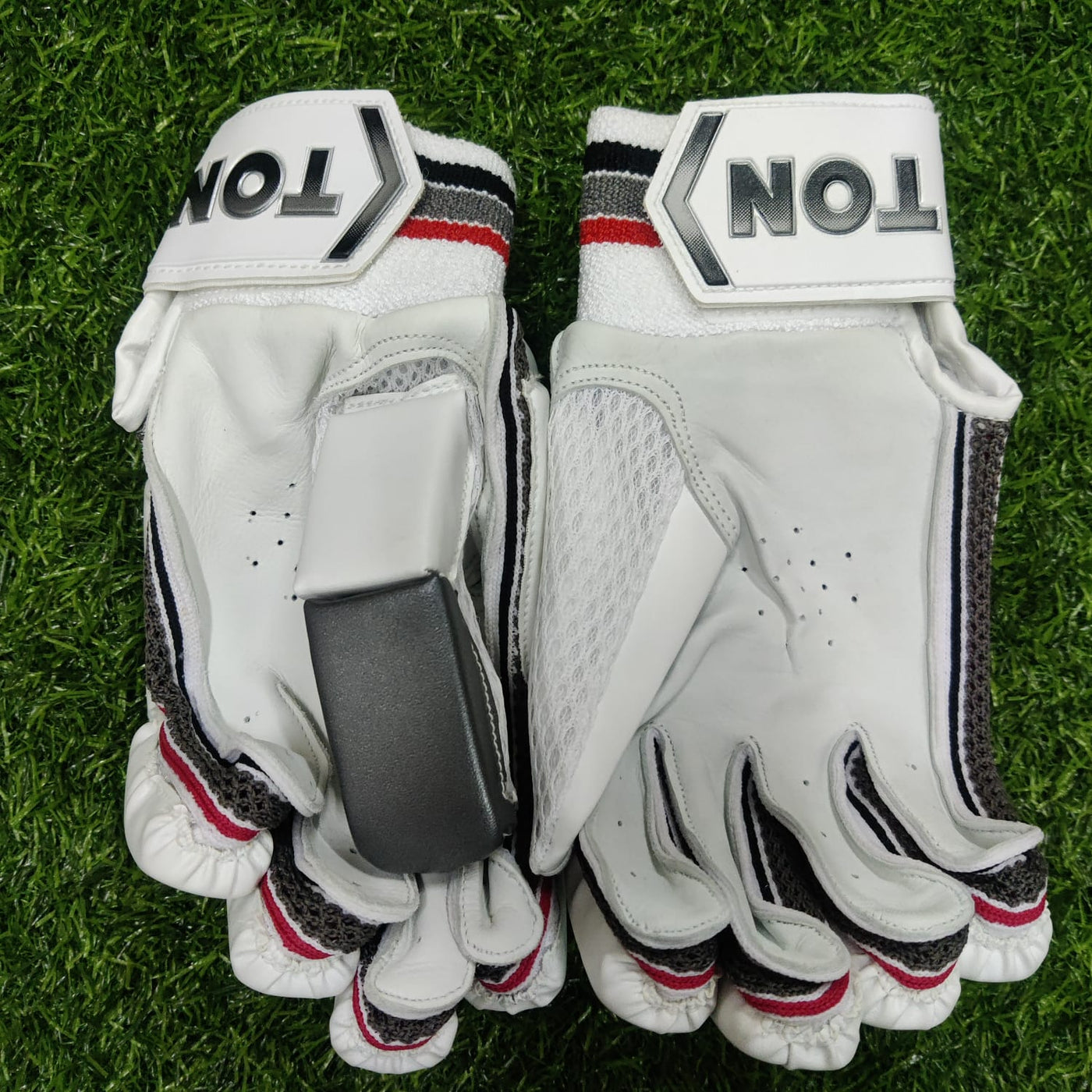 BATTING GLOVES SS TON SUPER (RH)